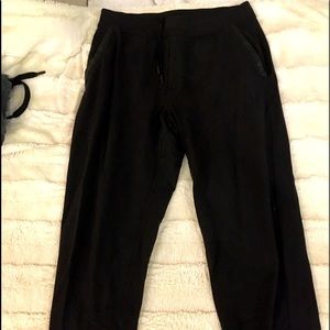 LULU LEMON SWEATPANTS/JOGGERS